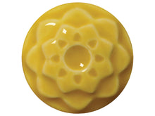 โหลดรูปภาพลงในเครื่องมือใช้ดูของ Gallery น้ำเคลือบ Celadon Amaco สี C-60 Marigold
